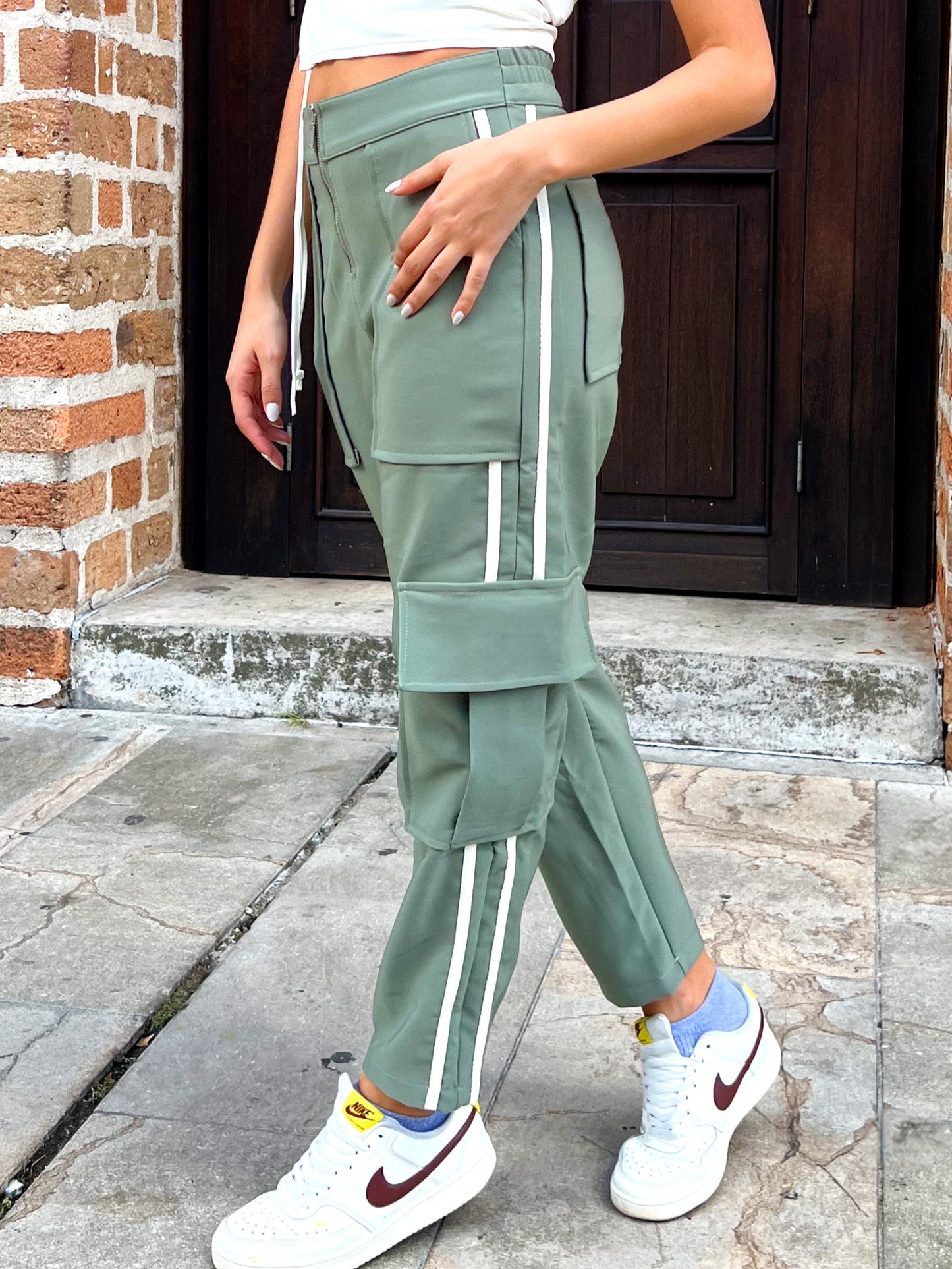 Pantalón sporty mom fit verde